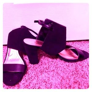 Black open toe ankle cuff shoe